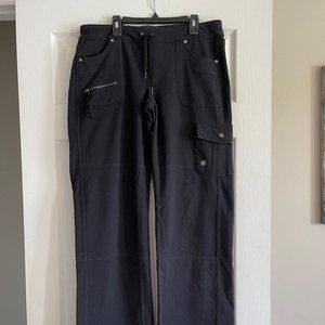 Athleta stretch cargo pants - Black - Size M